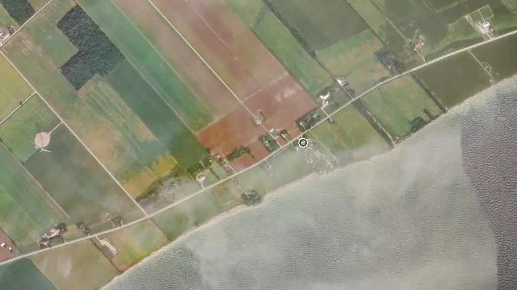 Aerial view of Lakeside Village Motel & Campground and surroundings