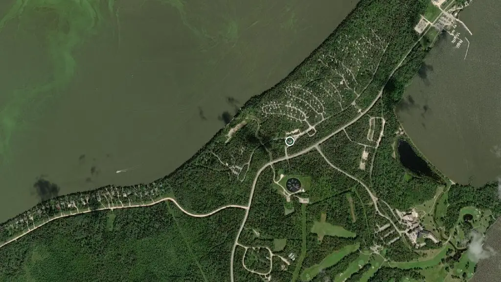 Aerial view of Hecla Gull Harbour Campground and surroundings