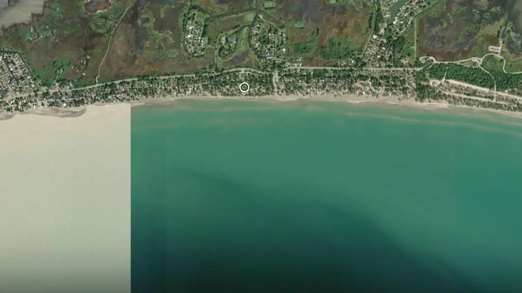 Aerial view of Cottonwood Campground and surroundings