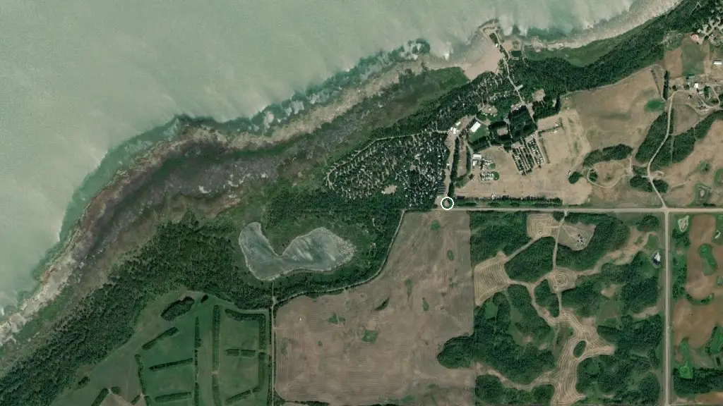 Aerial view of Ol MacDonalds Resort and surroundings