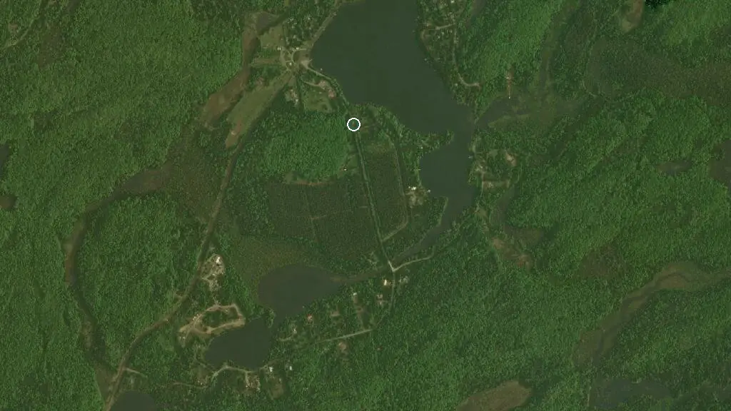 Aerial view of Moonlight Bay Tent & Trailer Park and surroundings