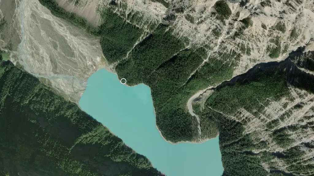 Aerial view of Kinney Lake Campground and surroundings