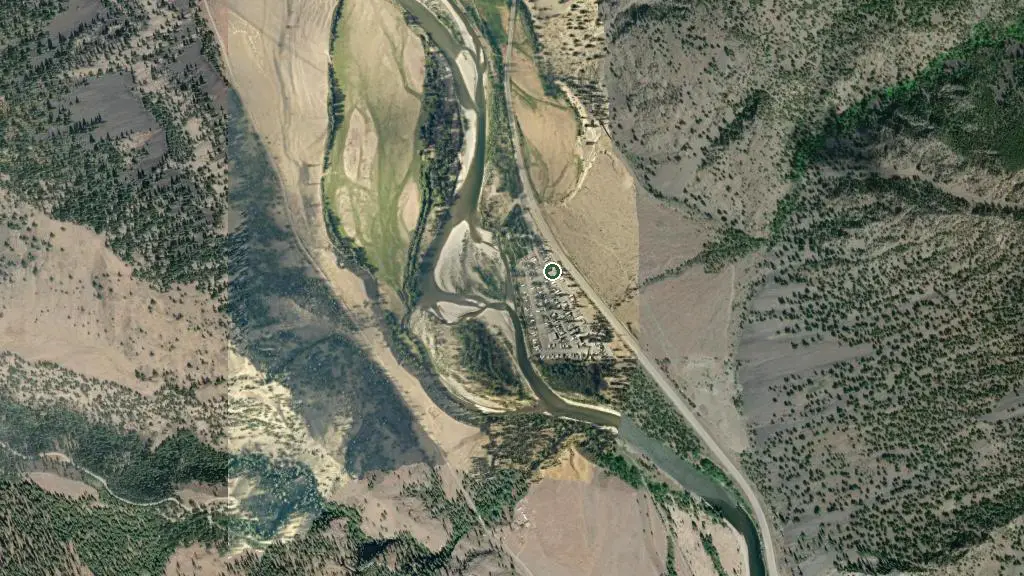 Aerial view of Riverside RV Park Resort and surroundings