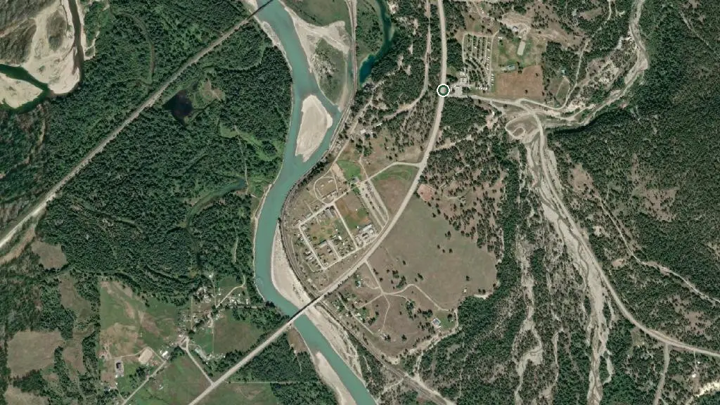 Aerial view of Fort Steele Resort & RV Park and surroundings