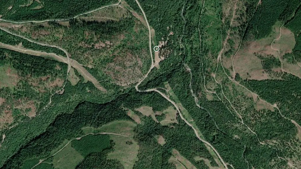 Aerial view of Gold Panner Campground and surroundings