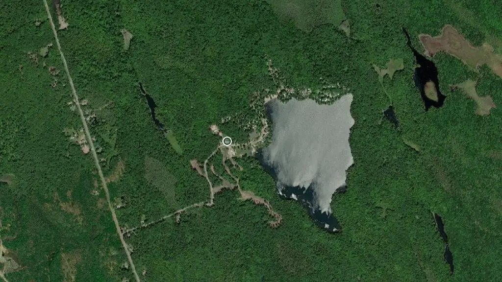 Aerial view of Bonnie Lake Resort and surroundings