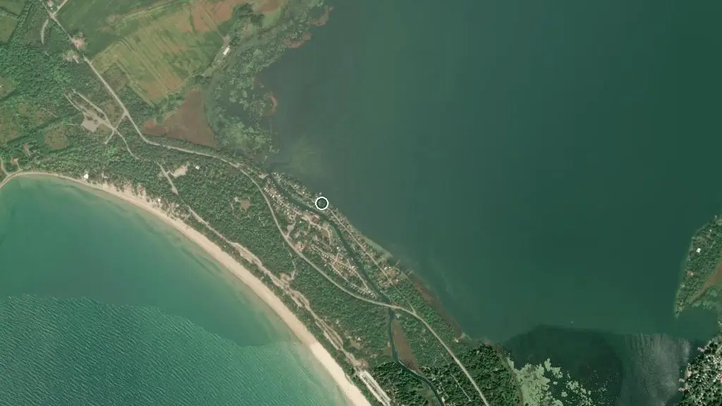 Aerial view of Log Cabin Point and surroundings
