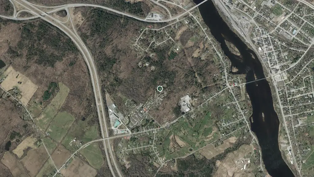 Aerial view of Camping Melbourne - Estrie and surroundings