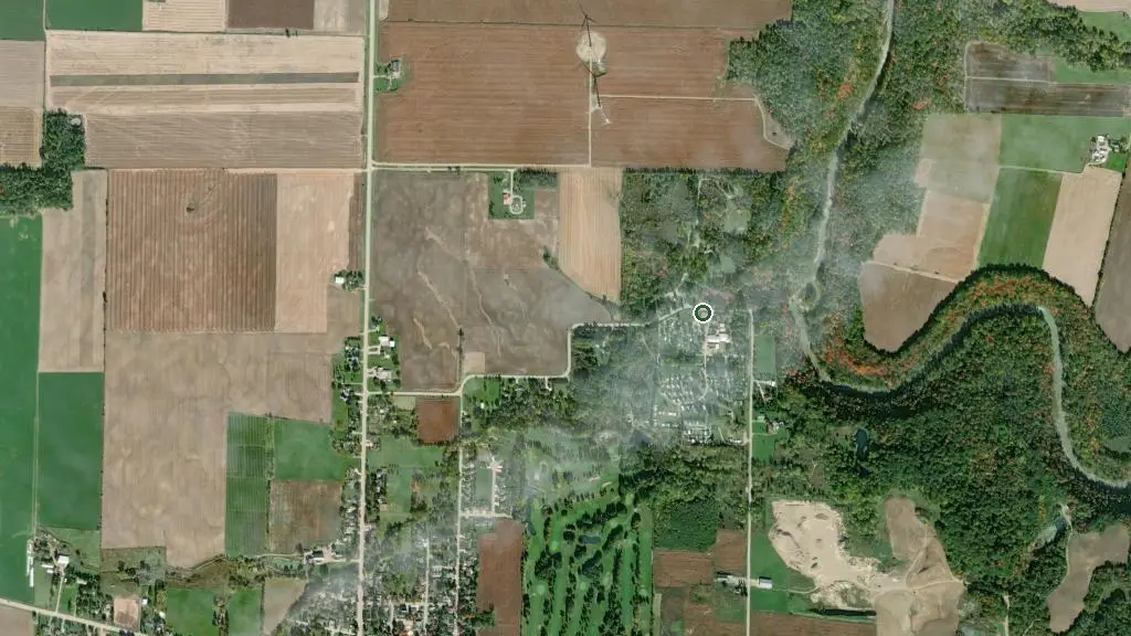Aerial view of Rock Glen Family Resort and surroundings