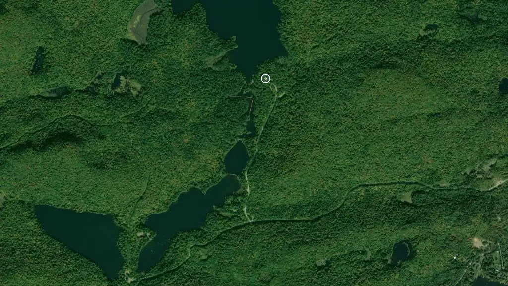 Aerial view of Les Refuges Perchés Mont-Tremblant and surroundings