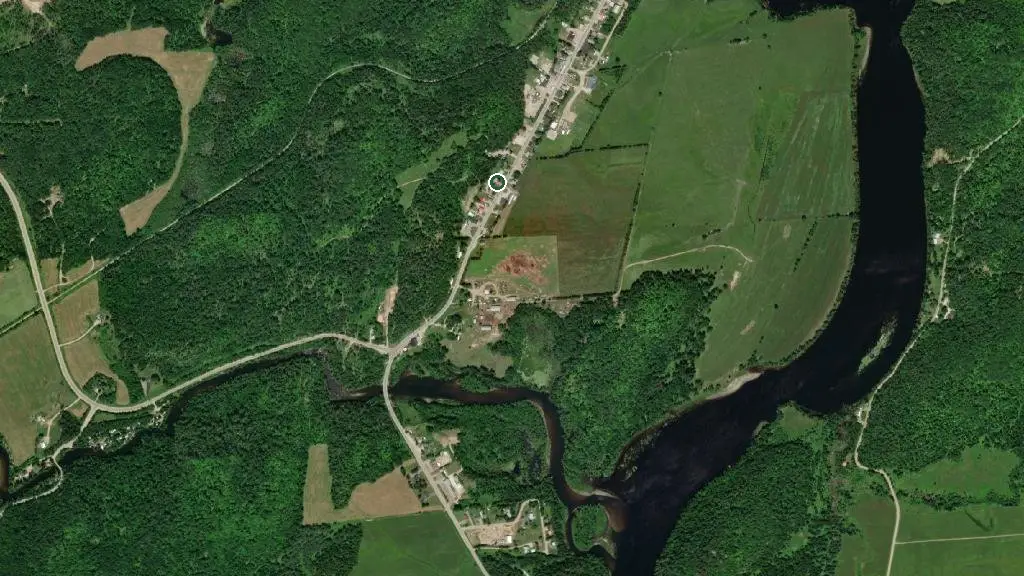 Aerial view of Zec Pontiac and surroundings