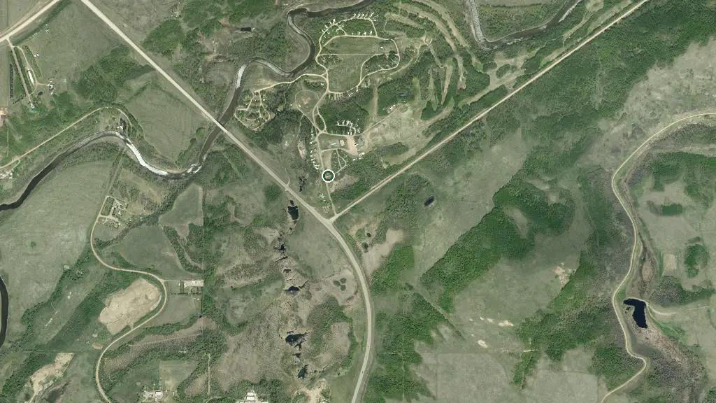 Aerial view of Riverdale Mini-Park Campground and surroundings