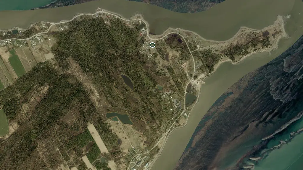 Aerial view of Chalets et Camping du Ruisseau Rouge and surroundings