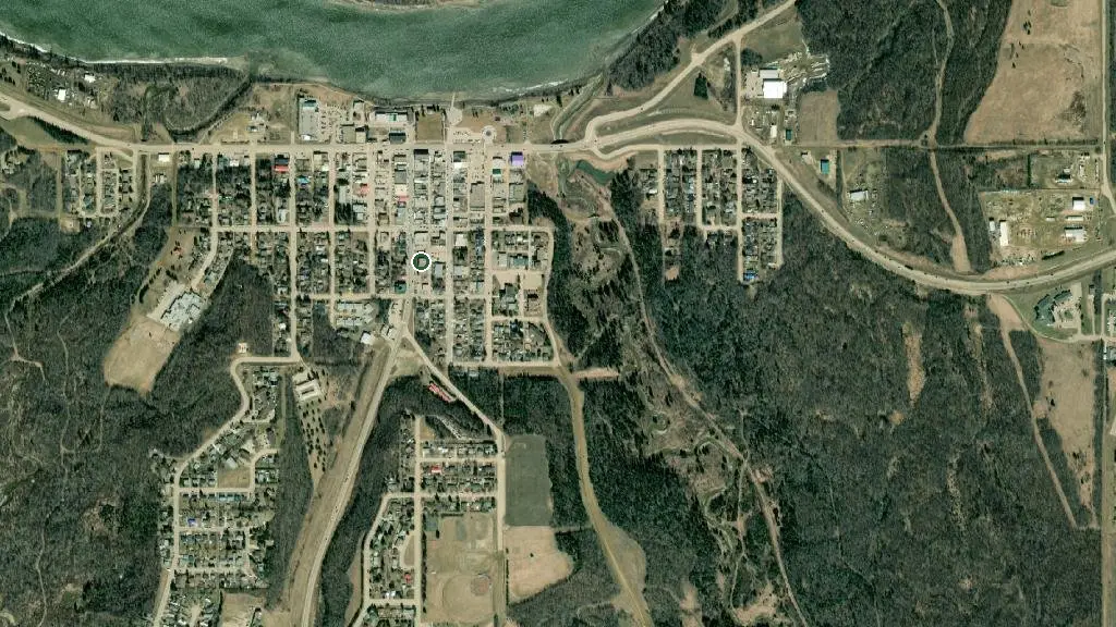 Aerial view of Jackfish Lake and surroundings