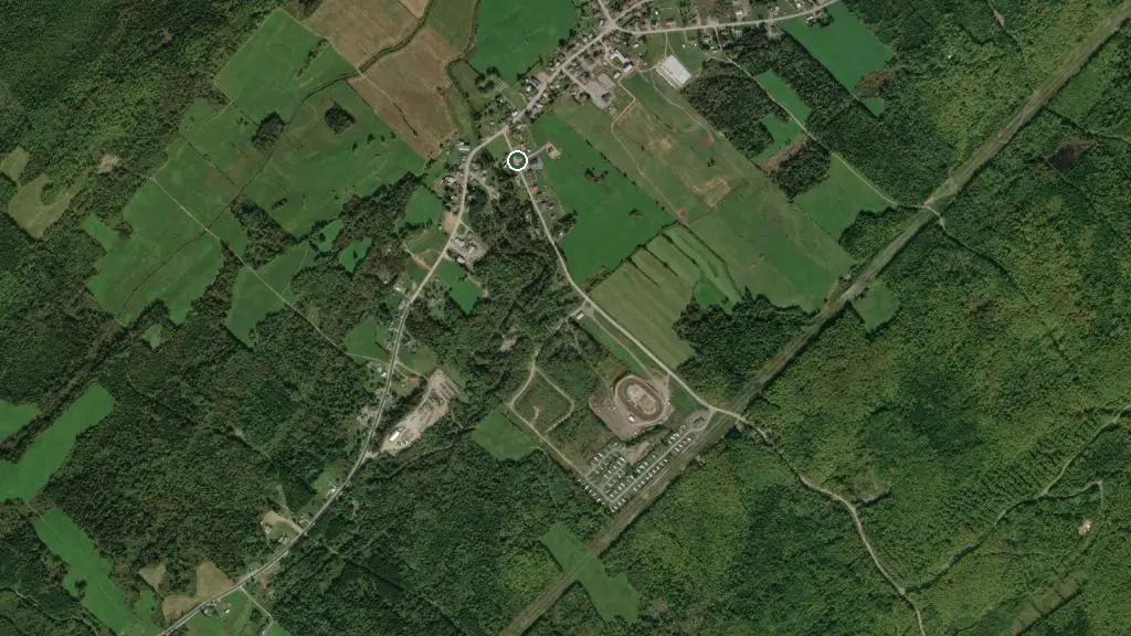 Aerial view of Camping Nicolas-Rioux and surroundings
