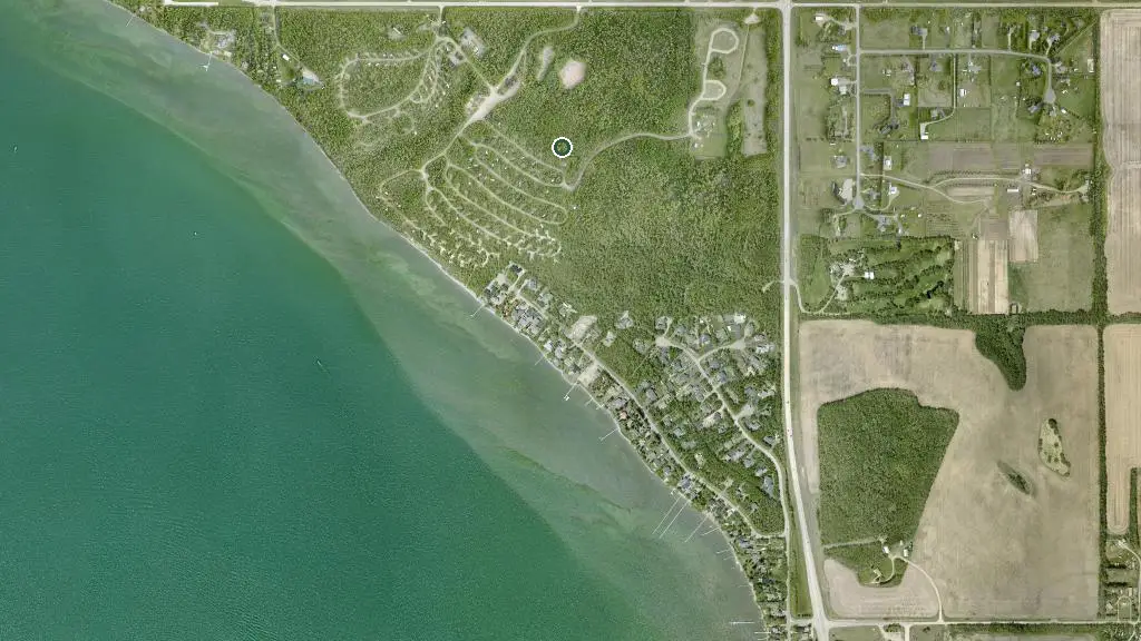 Aerial view of Jarvis Bay Provincial Park and surroundings