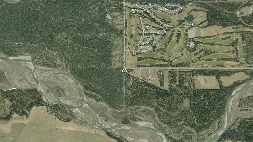 Aerial view of Coyote Creek Golf & RV Resort and surroundings