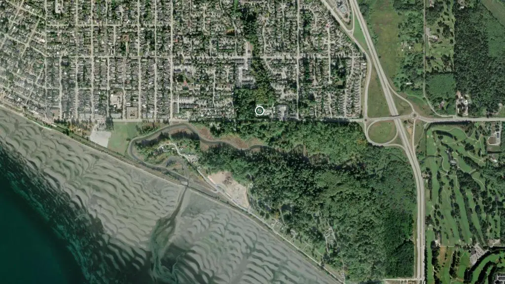 Aerial view of Parklander Motor & Trailer Court and surroundings