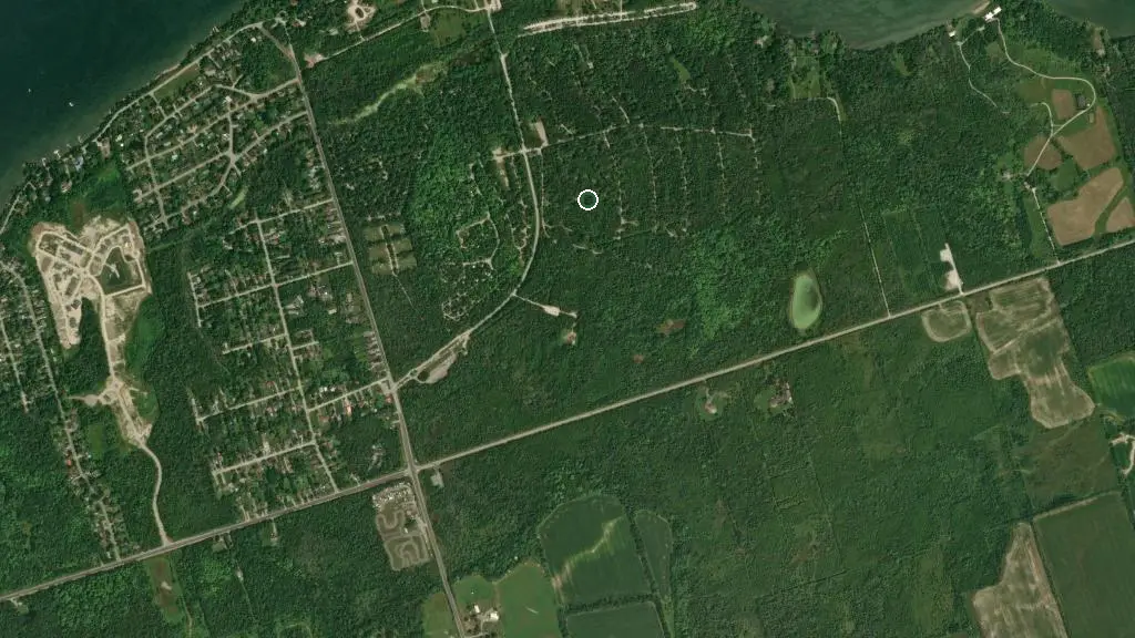 Aerial view of Sibbald Point - Crossroads Campground and surroundings