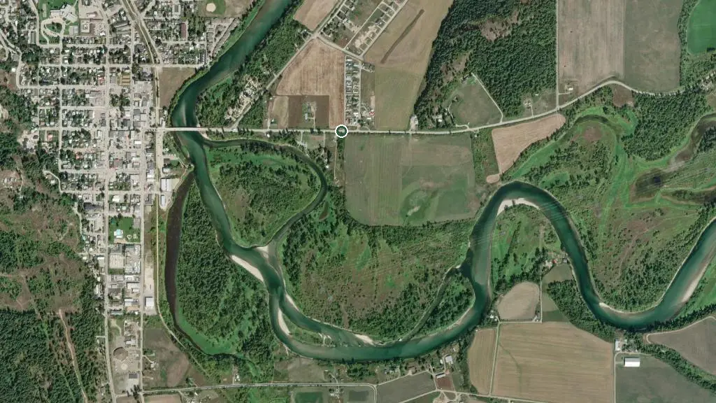 Aerial view of Mabel Lake Resort & Airpark and surroundings