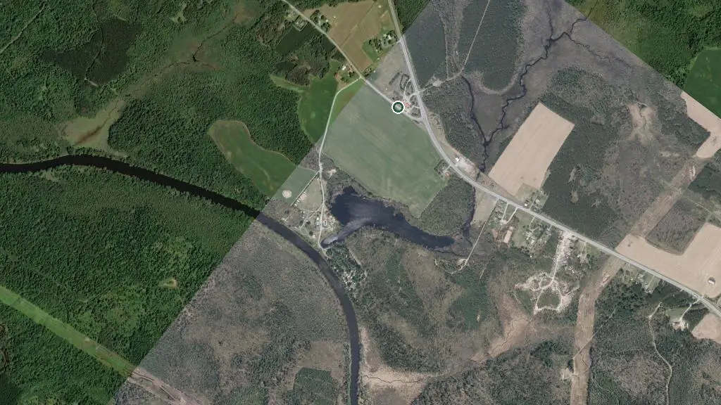 Aerial view of Camping des Pins and surroundings