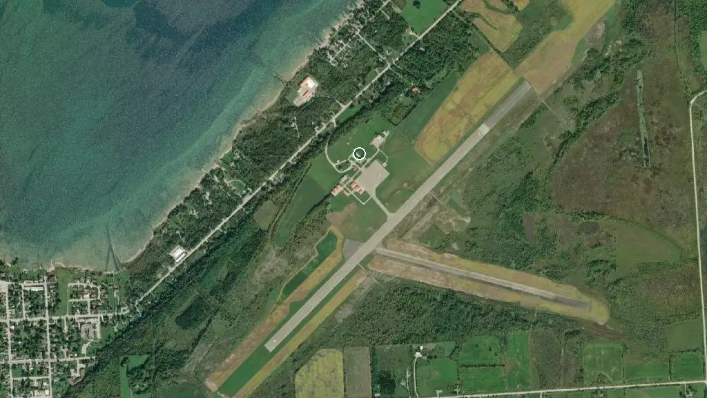Aerial view of Bass Lake Park and surroundings