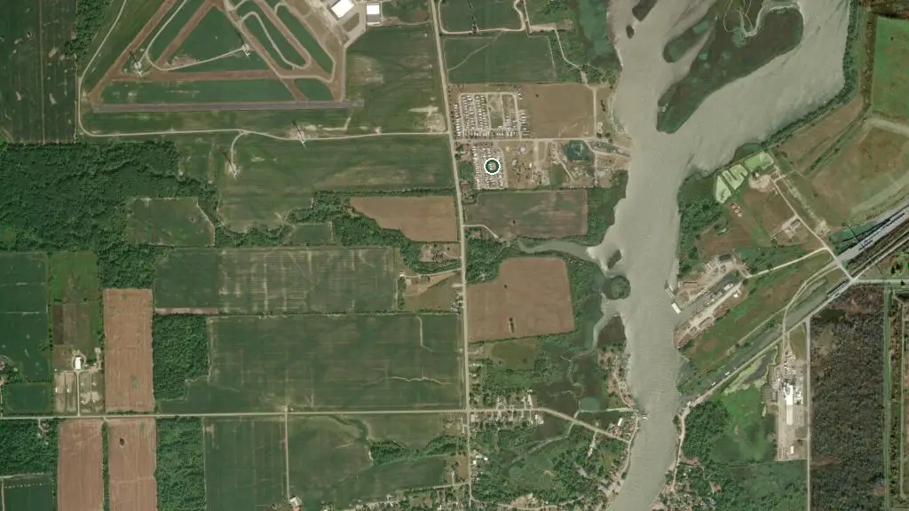 Aerial view of Maitland Shores and surroundings