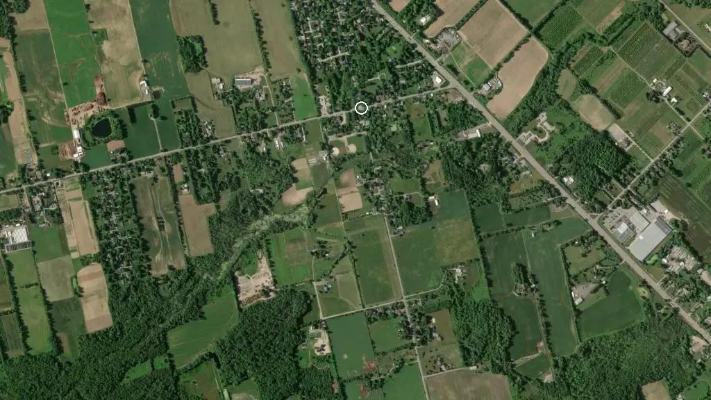Aerial view of Red Pine Lodge and surroundings