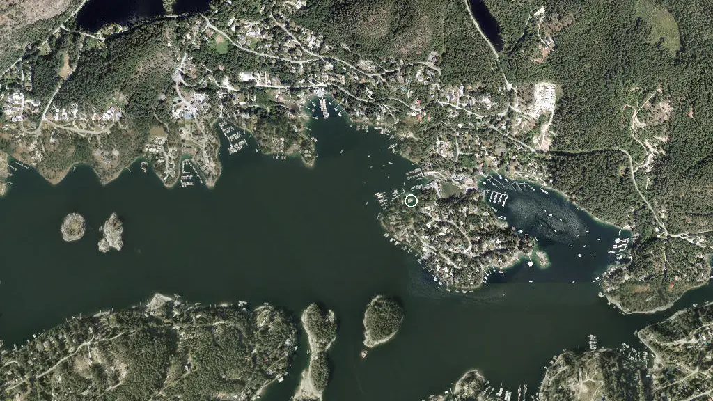 Aerial view of Fisherman's Resort & Marina and surroundings
