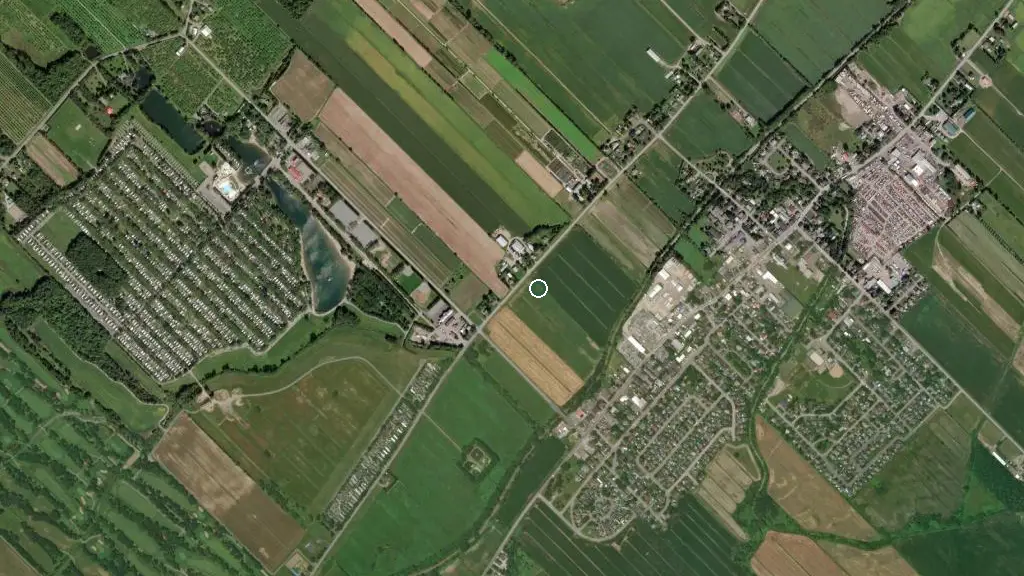 Aerial view of Domaine de Rouville and surroundings