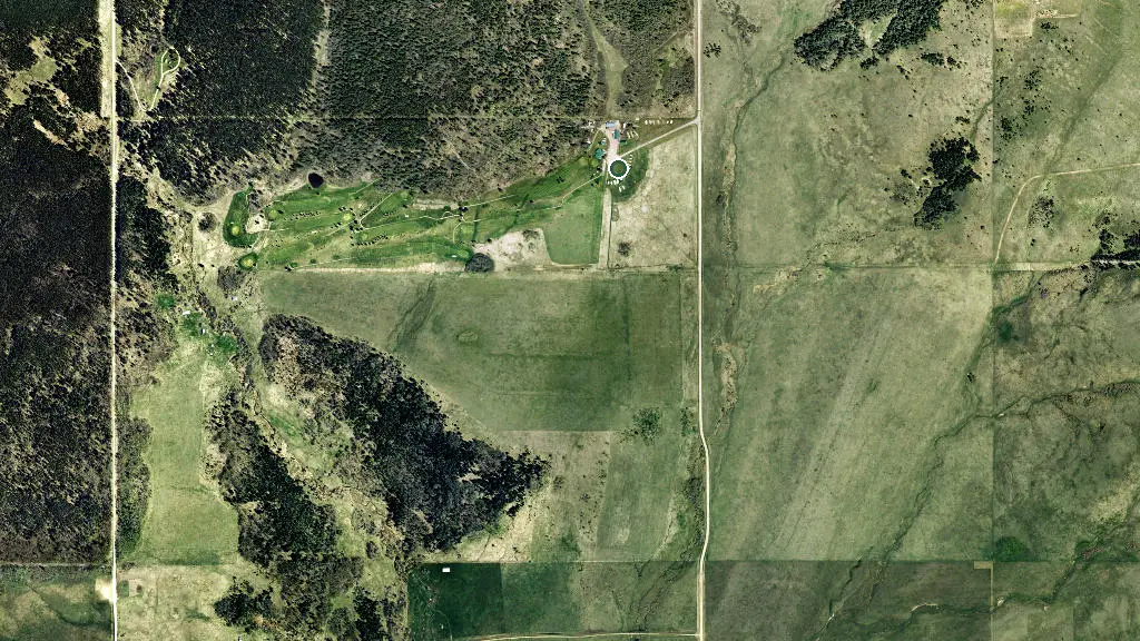 Aerial view of Elkwater Golf Course Campground and surroundings