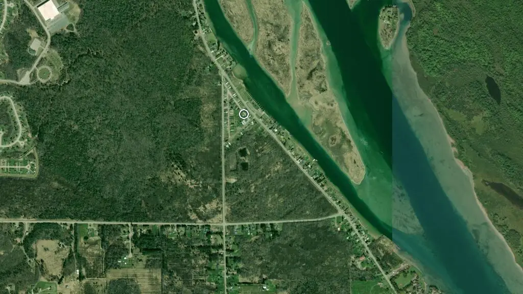 Aerial view of Riverside Trailer Park and surroundings