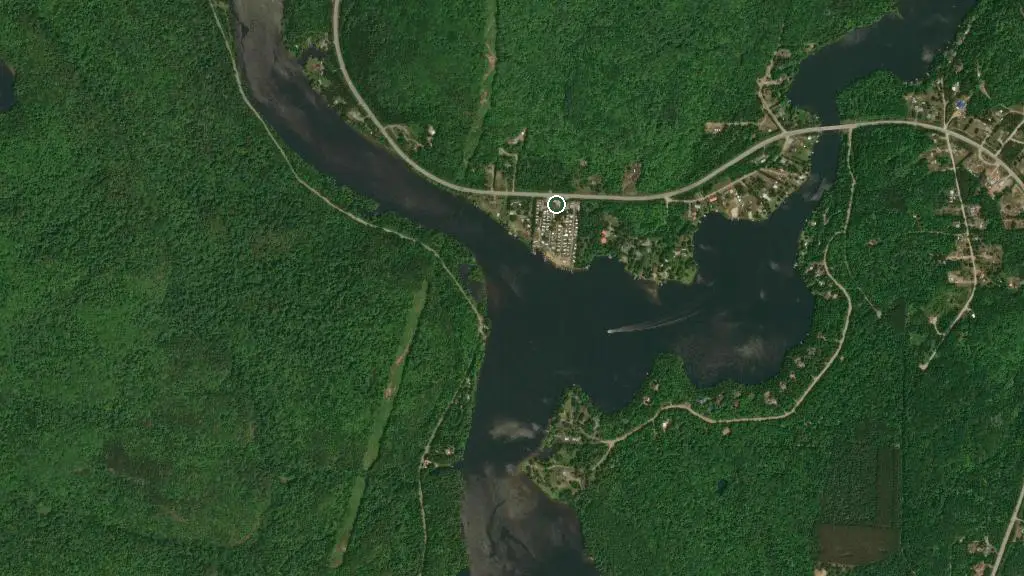 Aerial view of Camping Val d'la Lièvre Inc. and surroundings