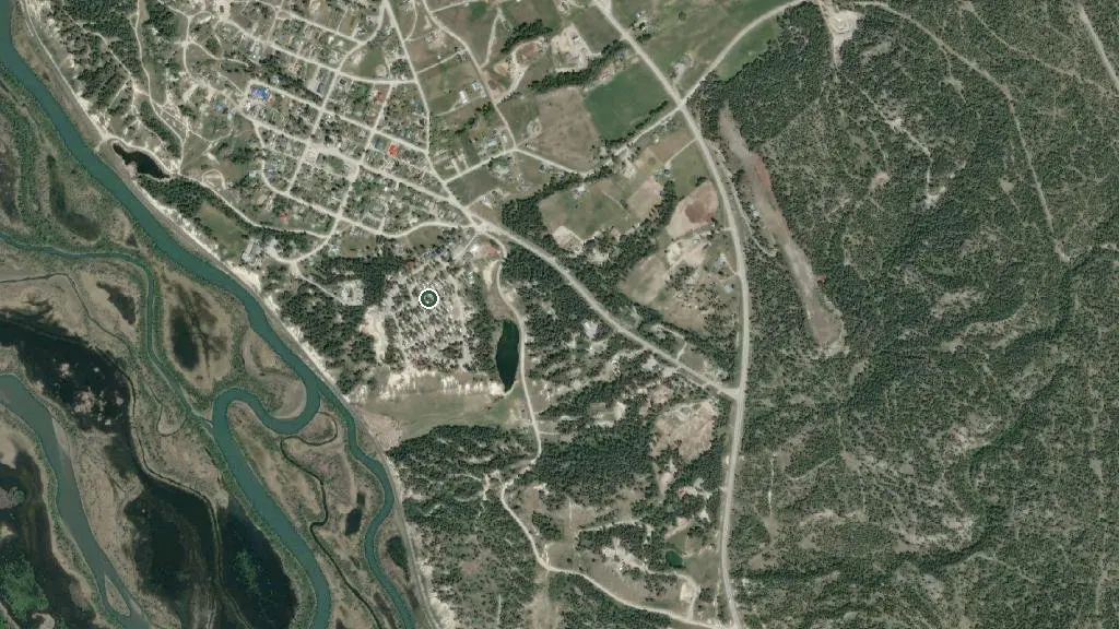 Aerial view of Valleys Edge Resort and surroundings