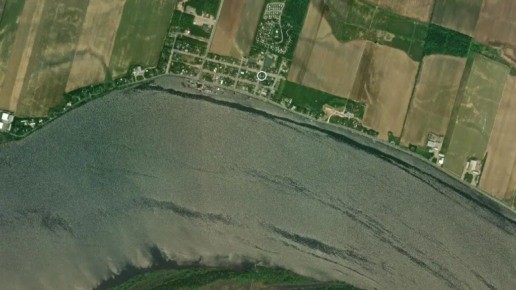 Aerial view of Camping Municipal de Péribonka and surroundings