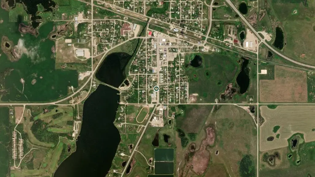 Aerial view of Lakeview Park Campground and surroundings