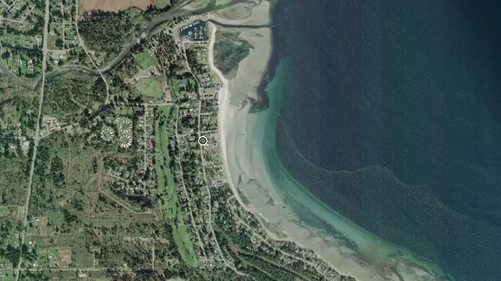 Aerial view of Saratoga Beach Resort and surroundings