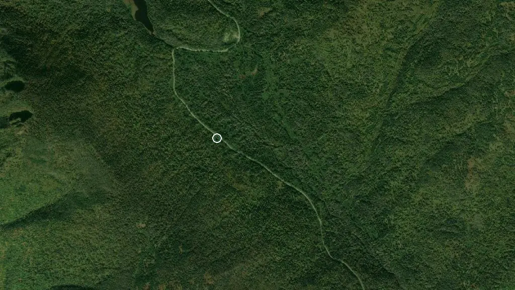 Aerial view of Refuge du Coyote and surroundings