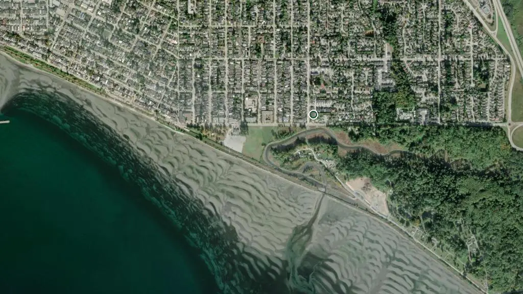 Aerial view of Seacrest Motel & RV Park and surroundings