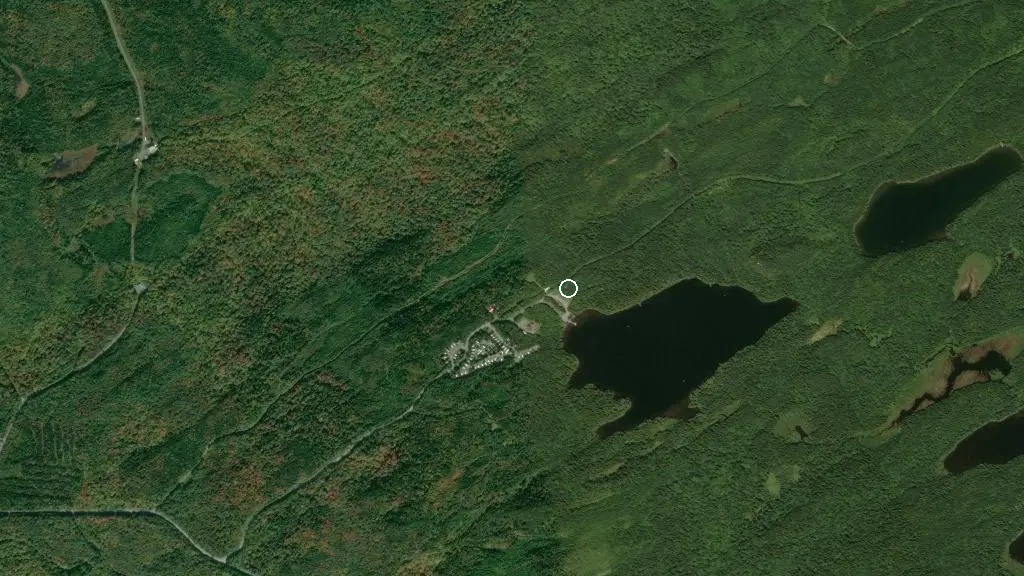 Aerial view of Camping du Lac des Cygnes and surroundings