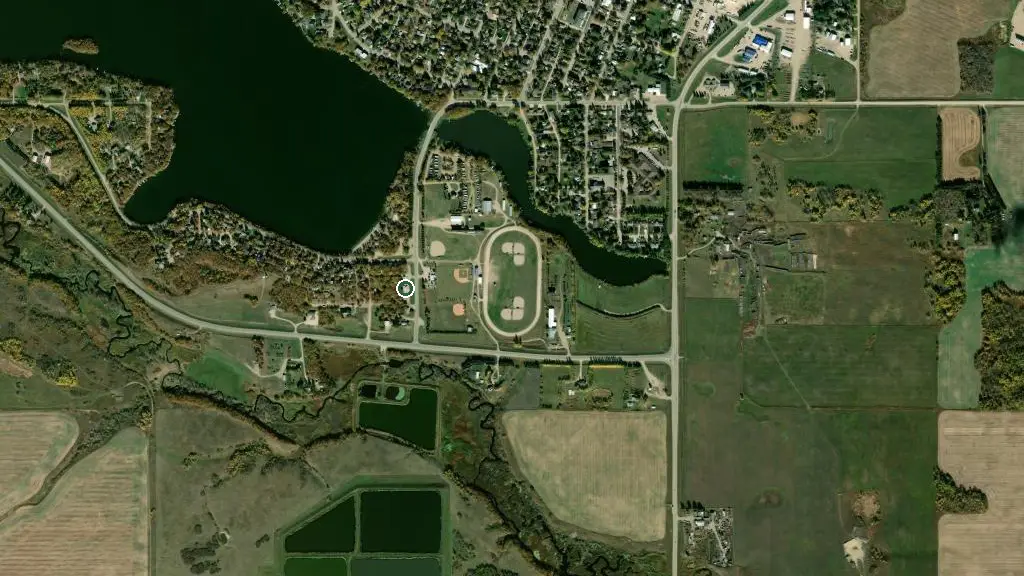 Aerial view of Emerald Isle Motel & Resort and surroundings