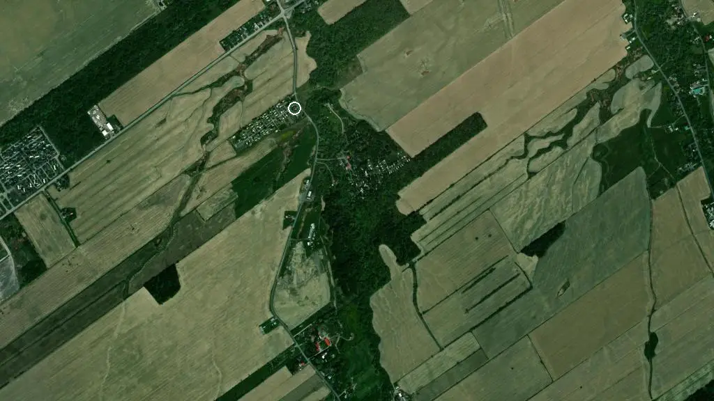Aerial view of Camping Amérique Montréal and surroundings
