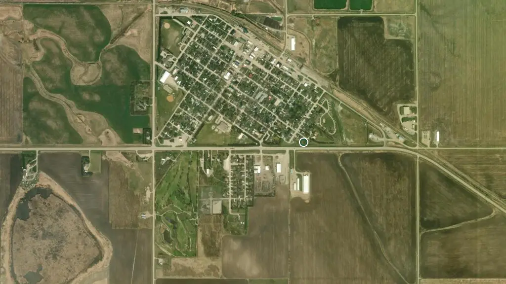 Aerial view of Manitou Campground Pembina and surroundings