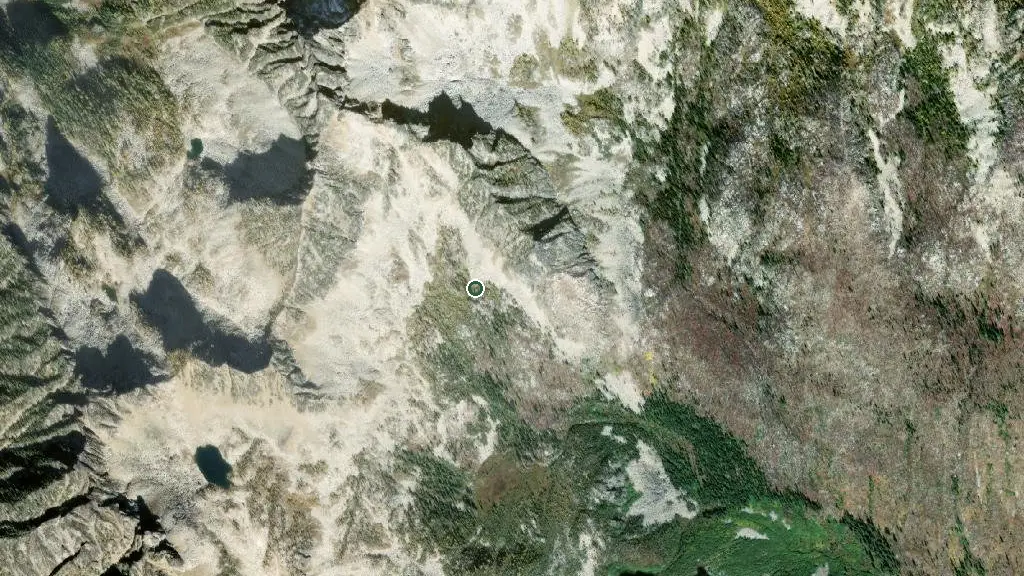 Aerial view of Woodbury Cabin and surroundings