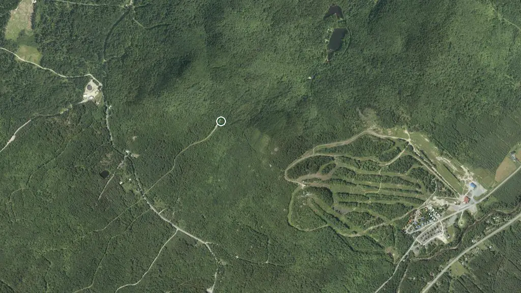 Aerial view of Refuge à Odilon and surroundings
