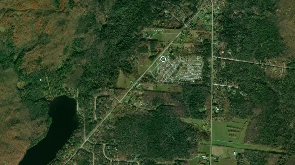 Aerial view of Camping Magog-Orford and surroundings