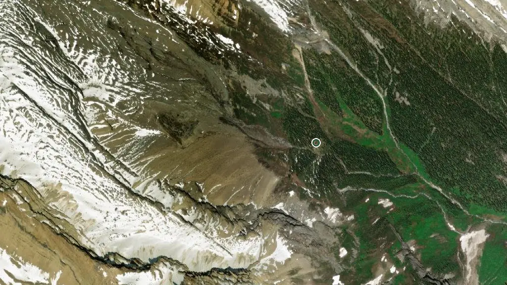 Aerial view of Icefall Lodge and surroundings