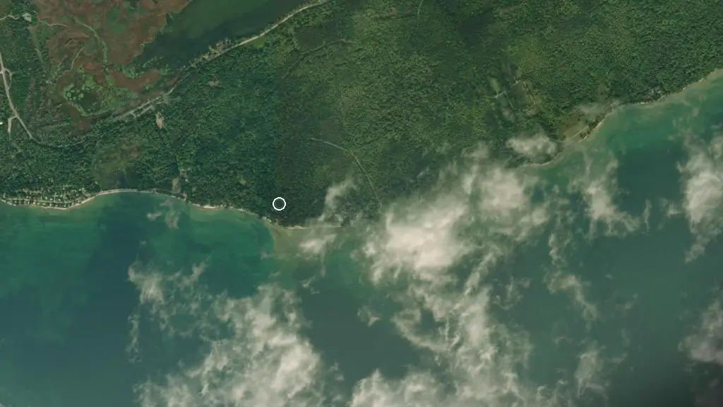 Aerial view of Elmvale Campground and surroundings