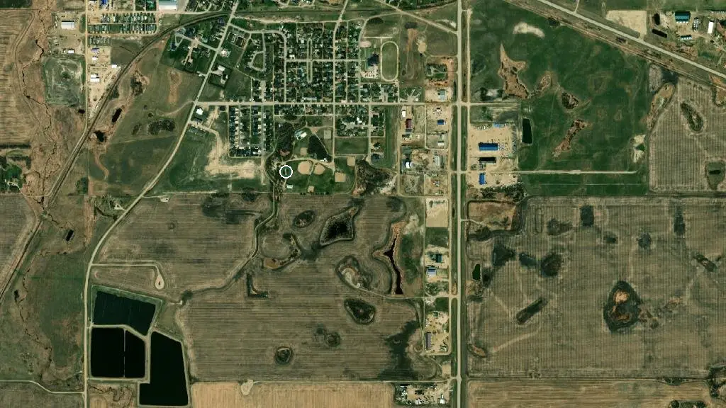 Aerial view of Carlyle Lions Campground and surroundings