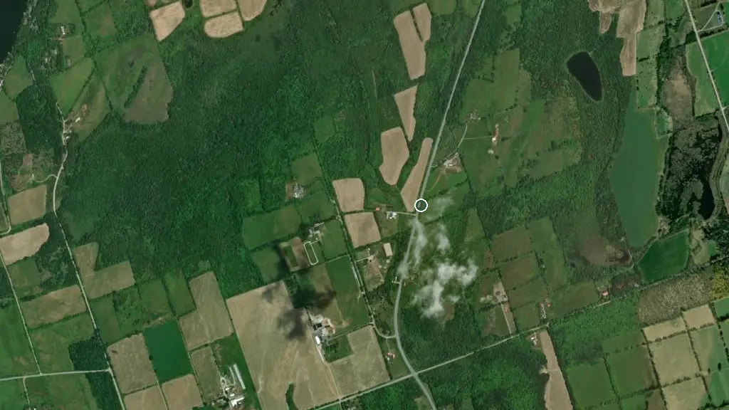 Aerial view of Sunset Retreat on Rice Lake and surroundings